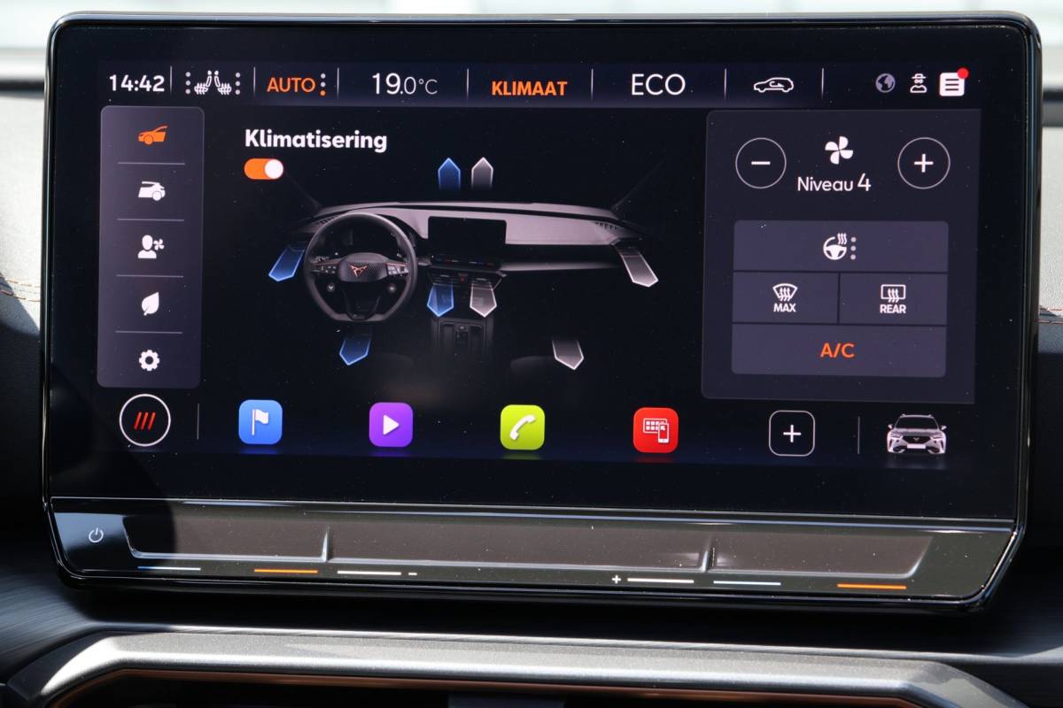 CUPRA Formentor Cupra Formentor 1.4 e-Hybrid SOH 99% VZ Panoramadak 360° Camera Volleer Memory-stoel
