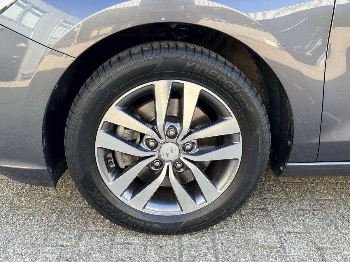 Hyundai i30 Hyundai i30 Wagon 1.0 T-GDI i-Motion volledige historie / navi / parkeersensoren