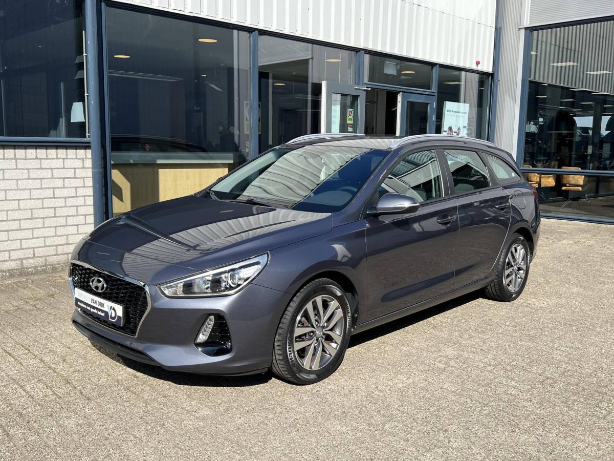 Hyundai i30 Hyundai i30 Wagon 1.0 T-GDI i-Motion volledige historie / navi / parkeersensoren