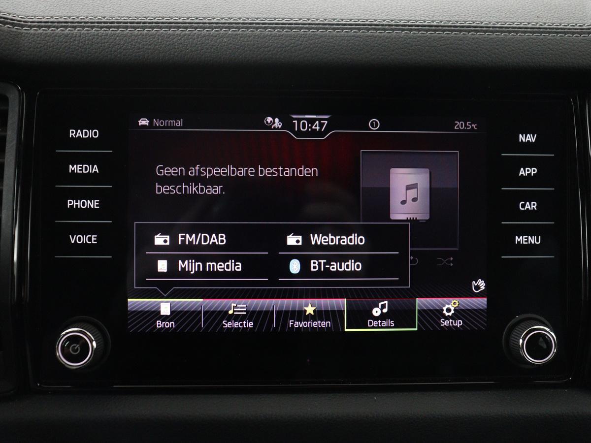 Škoda Kodiaq Skoda Kodiaq 1.5 TSI Sportline Business | Leder | Memory | Adaptive cruise |  Stoelverwarming | Camera | Park assist | Sfeerverlichting | Bluetooth | Navigatie | Elektrische achterklep | Trekhaak