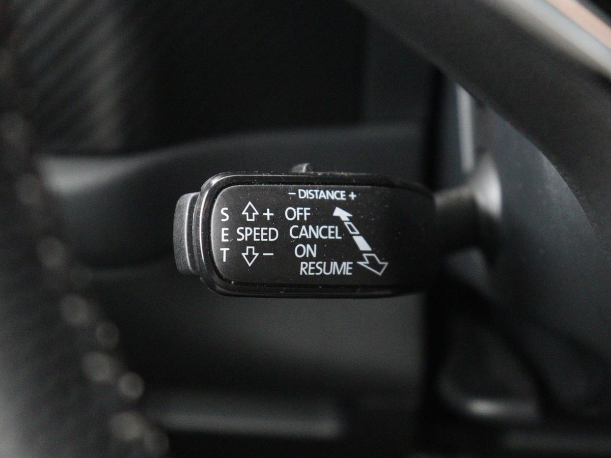 Škoda Kodiaq Skoda Kodiaq 1.5 TSI Sportline Business | Leder | Memory | Adaptive cruise |  Stoelverwarming | Camera | Park assist | Sfeerverlichting | Bluetooth | Navigatie | Elektrische achterklep | Trekhaak