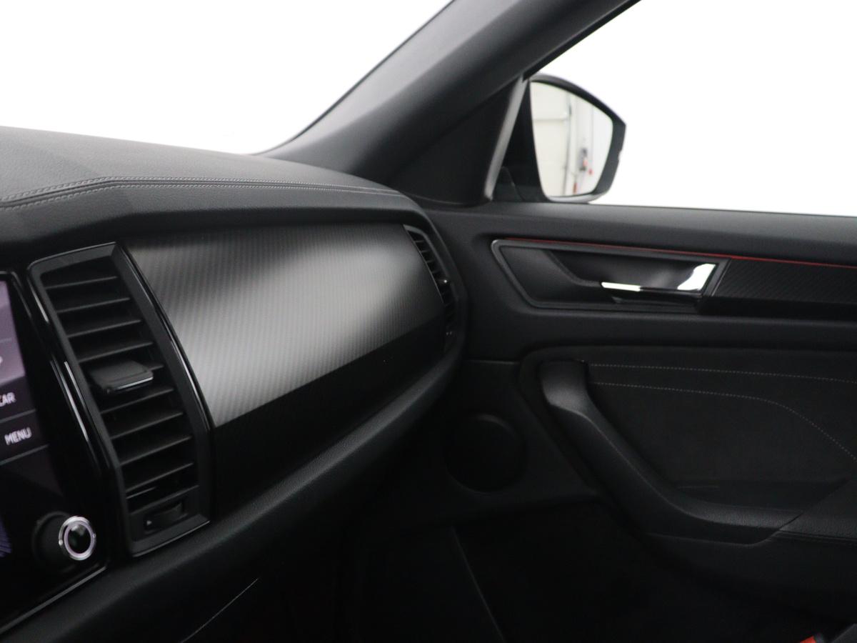 Škoda Kodiaq Skoda Kodiaq 1.5 TSI Sportline Business | Leder | Memory | Adaptive cruise |  Stoelverwarming | Camera | Park assist | Sfeerverlichting | Bluetooth | Navigatie | Elektrische achterklep | Trekhaak