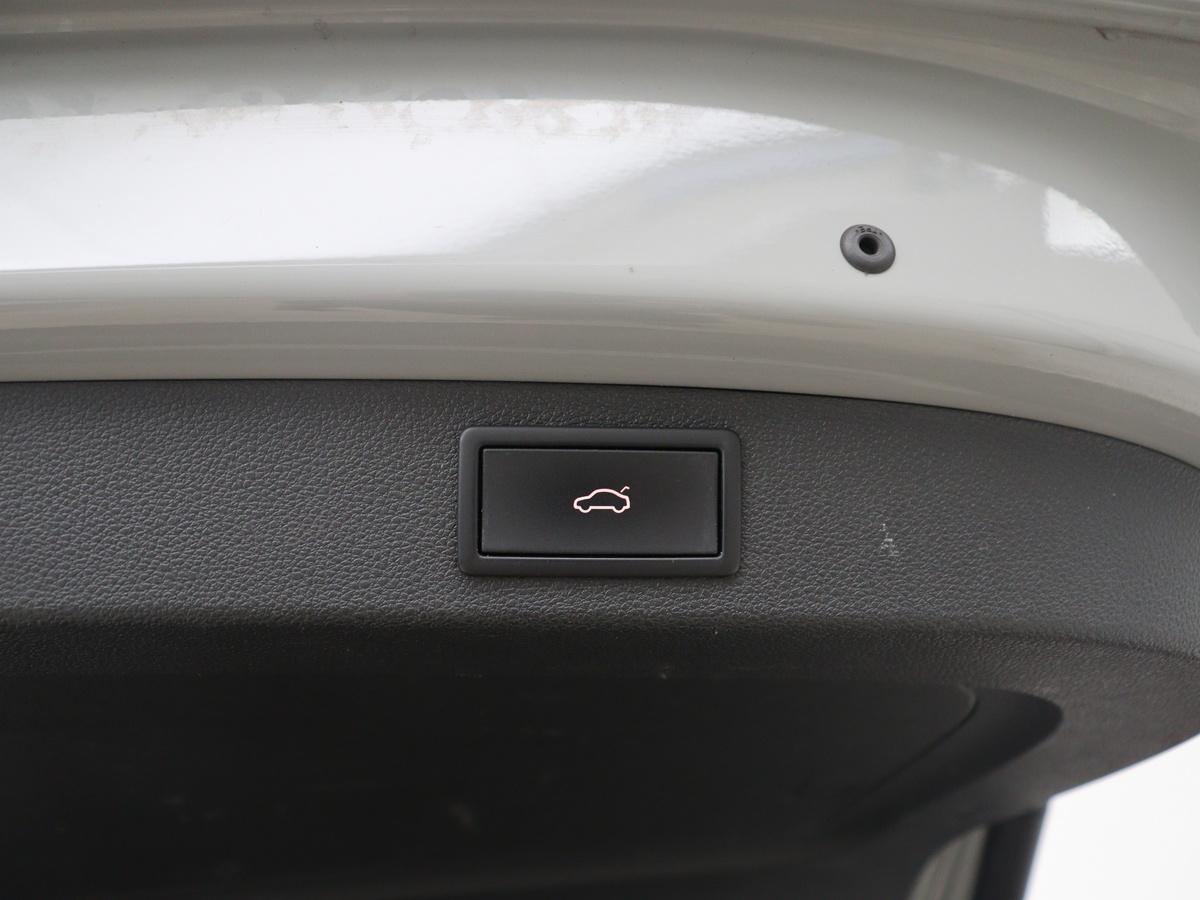 Škoda Kodiaq Skoda Kodiaq 1.5 TSI Sportline Business | Leder | Memory | Adaptive cruise |  Stoelverwarming | Camera | Park assist | Sfeerverlichting | Bluetooth | Navigatie | Elektrische achterklep | Trekhaak