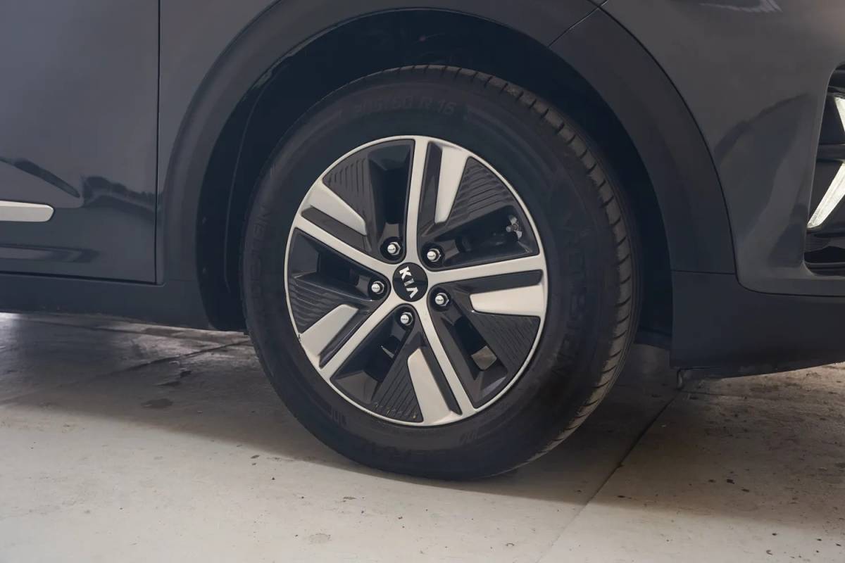 Kia Niro Kia Niro 1.6 GDi PHEV ExecutiveLine [ Leder JBL Navi Camera Apple/Android  ]