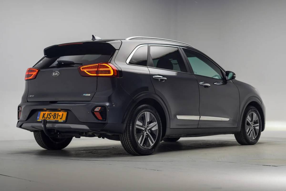 Kia Niro Kia Niro 1.6 GDi PHEV ExecutiveLine [ Leder JBL Navi Camera Apple/Android  ]