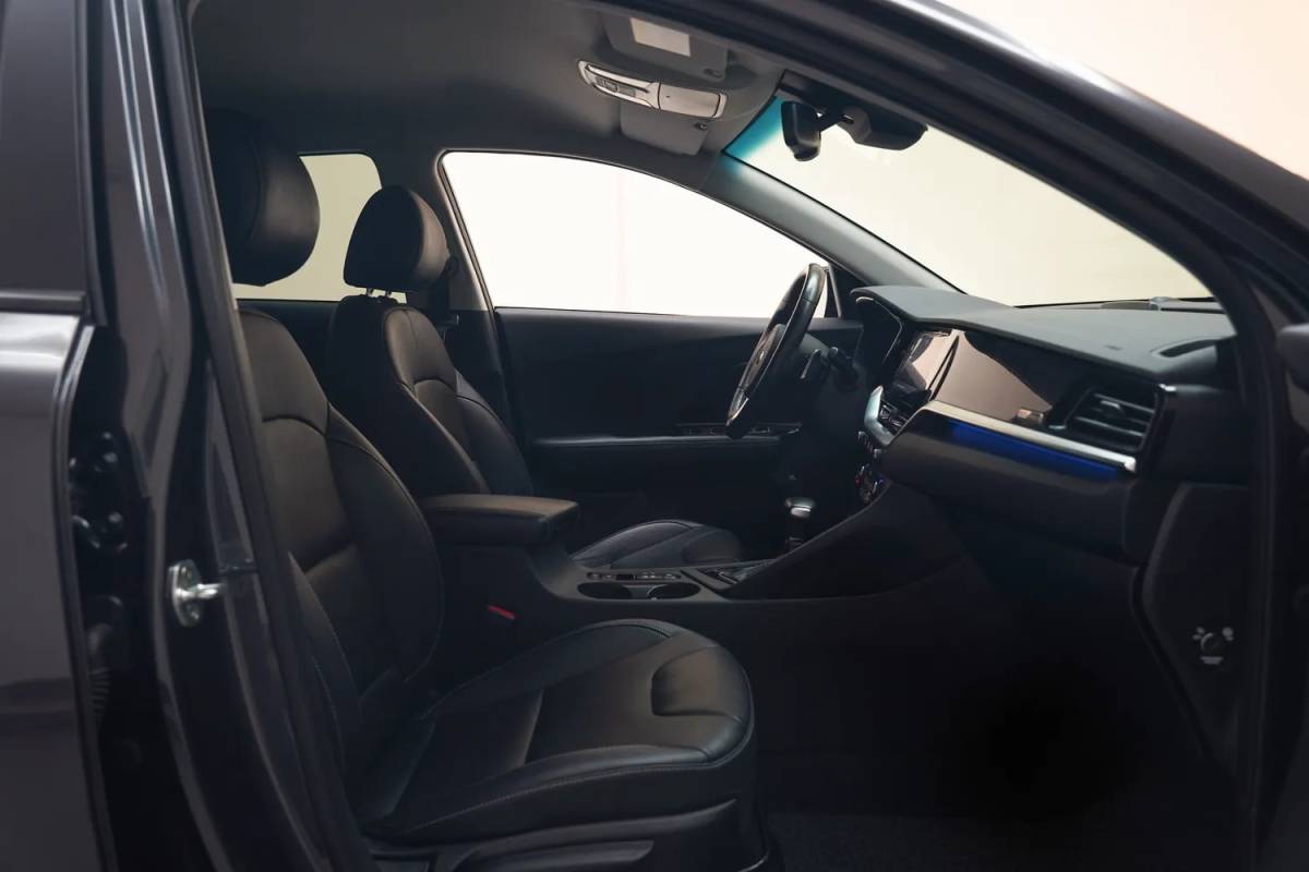 Kia Niro Kia Niro 1.6 GDi PHEV ExecutiveLine [ Leder JBL Navi Camera Apple/Android  ]