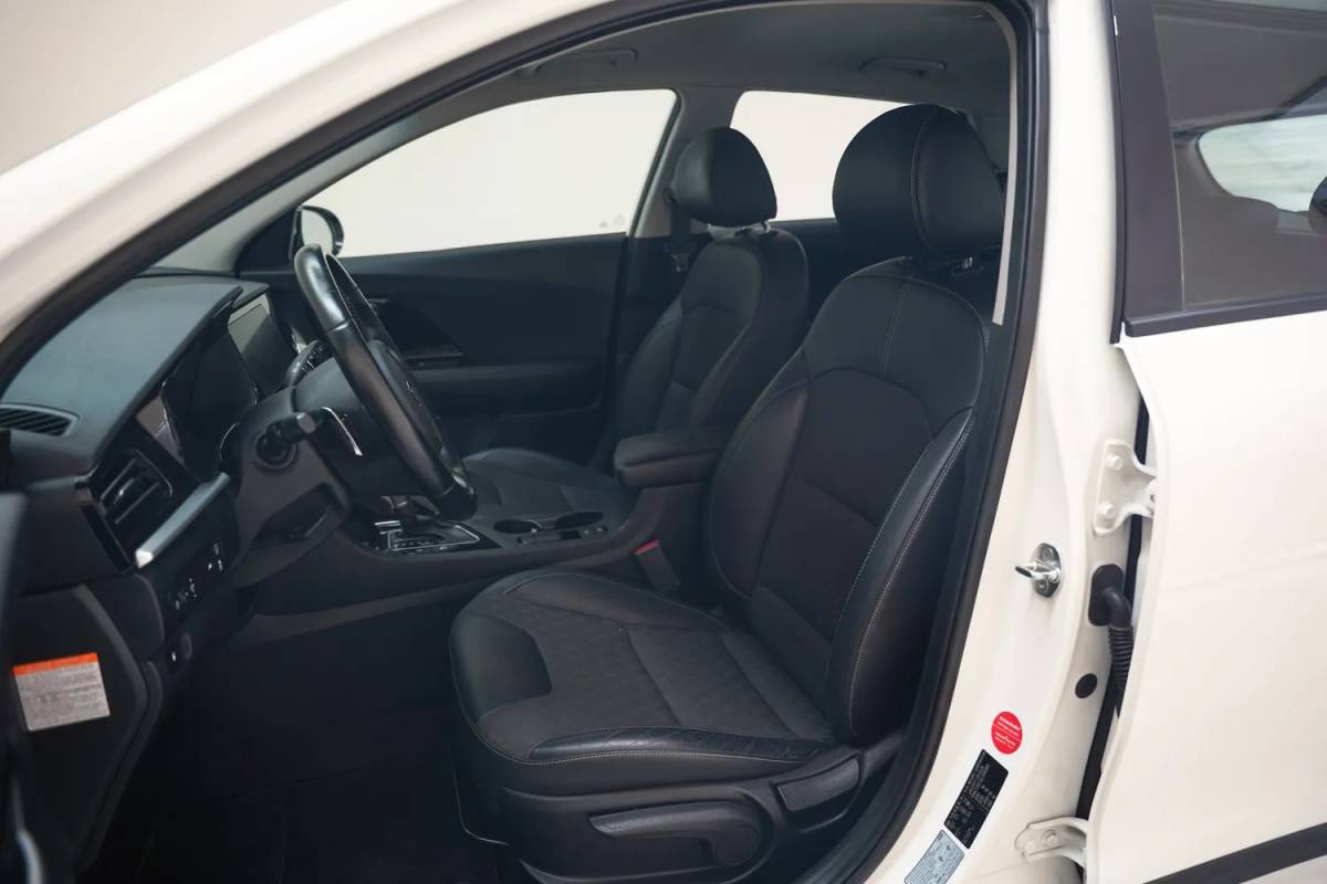Kia Niro Kia Niro 1.6 GDi Hybrid DynamicLine [ Navi Camera Apple/Android Clima ]