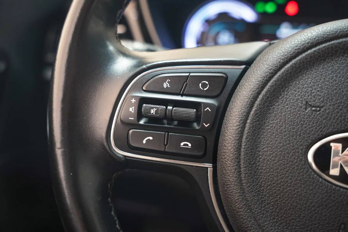 Kia Niro Kia Niro 1.6 GDi Hybrid DynamicLine [ Navi Camera Apple/Android Clima ]