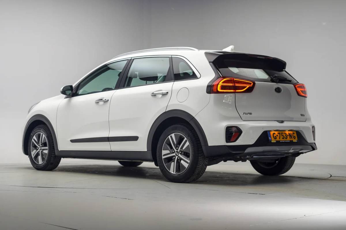 Kia Niro Kia Niro 1.6 GDi Hybrid DynamicLine [ Navi Camera Apple/Android Clima ]