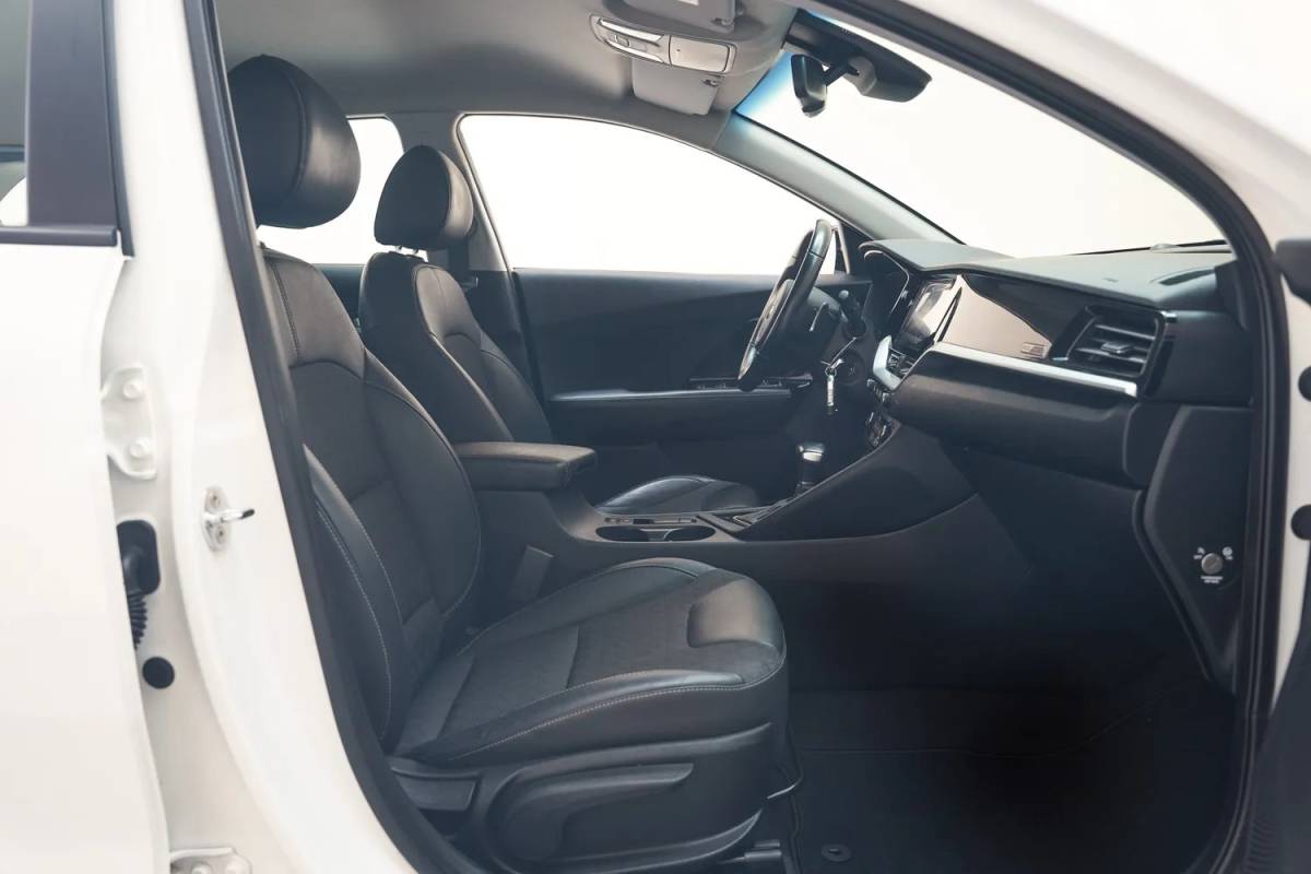 Kia Niro Kia Niro 1.6 GDi Hybrid DynamicLine [ Navi Camera Apple/Android Clima ]