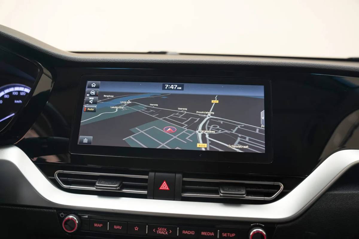 Kia Niro Kia Niro 1.6 GDi Hybrid DynamicLine [ Navi Camera Apple/Android Clima ]