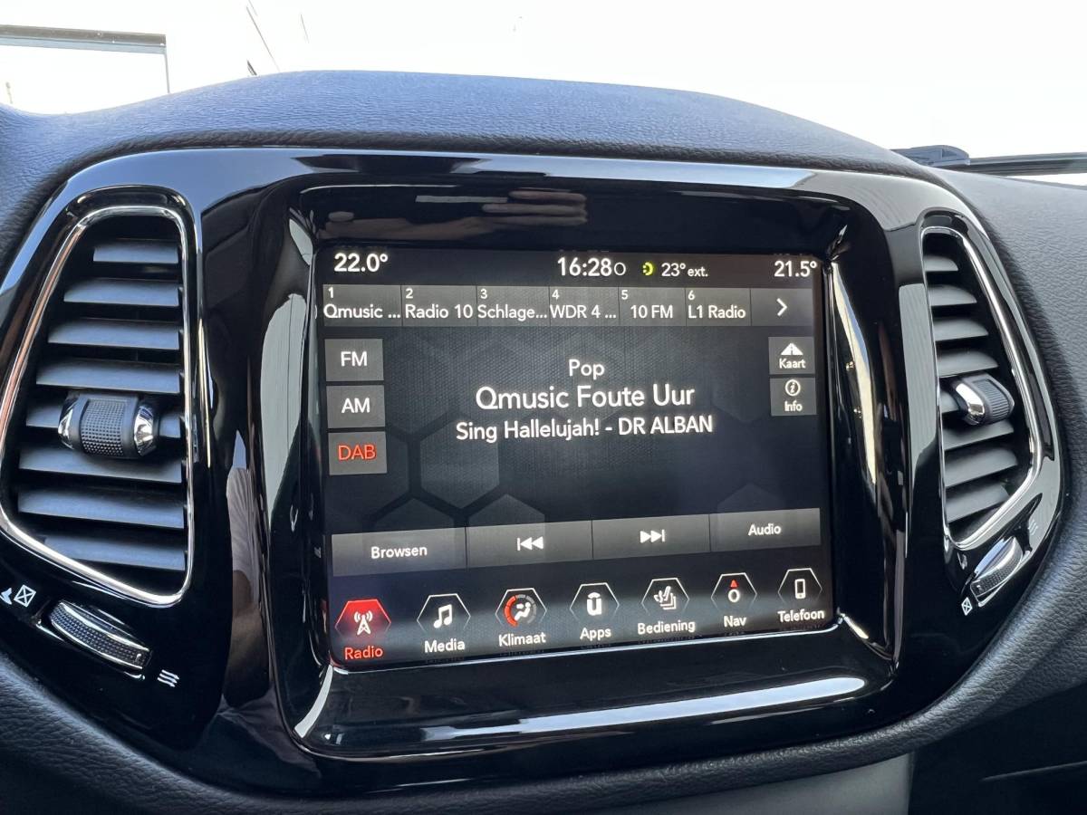 Jeep Compass Jeep Compass 1.4 MultiAir Opening Edition Plus Beats audio / trekhaak / volledige historie