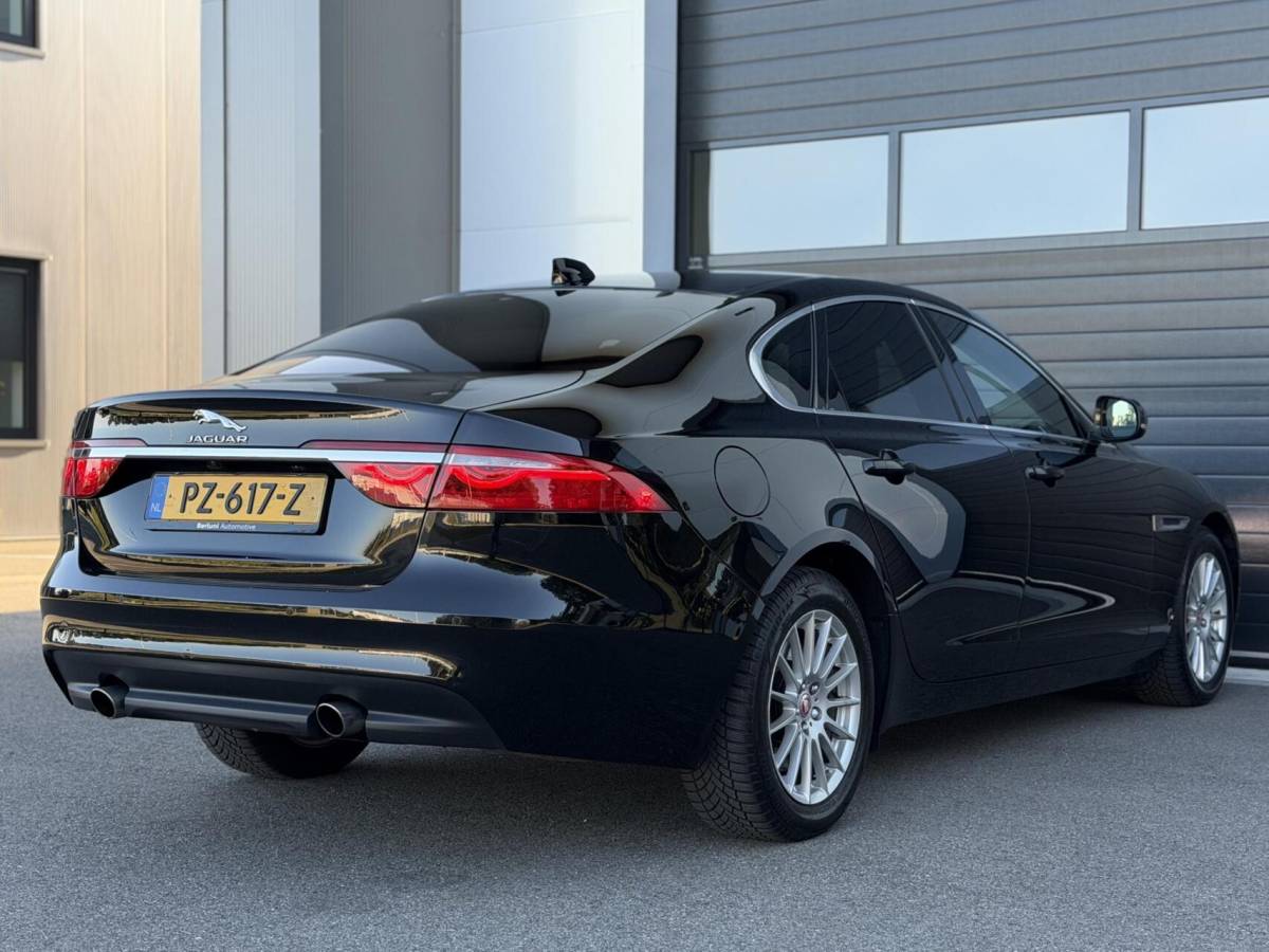 Jaguar XF Jaguar XF 2.0 Portfolio Org NL|Carplay|Leder|Goed onderhoud!