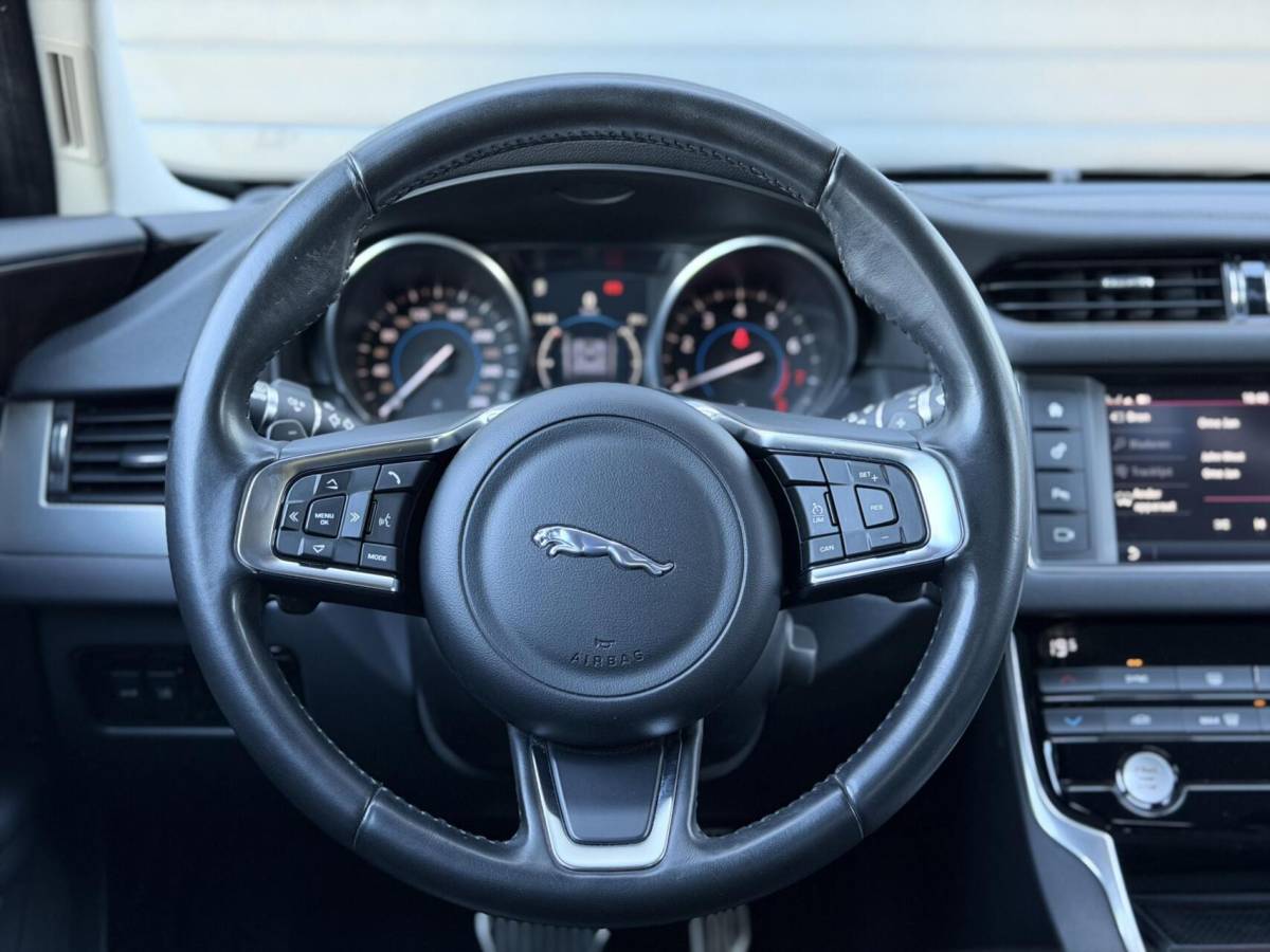 Jaguar XF Jaguar XF 2.0 Portfolio Org NL|Carplay|Leder|Goed onderhoud!