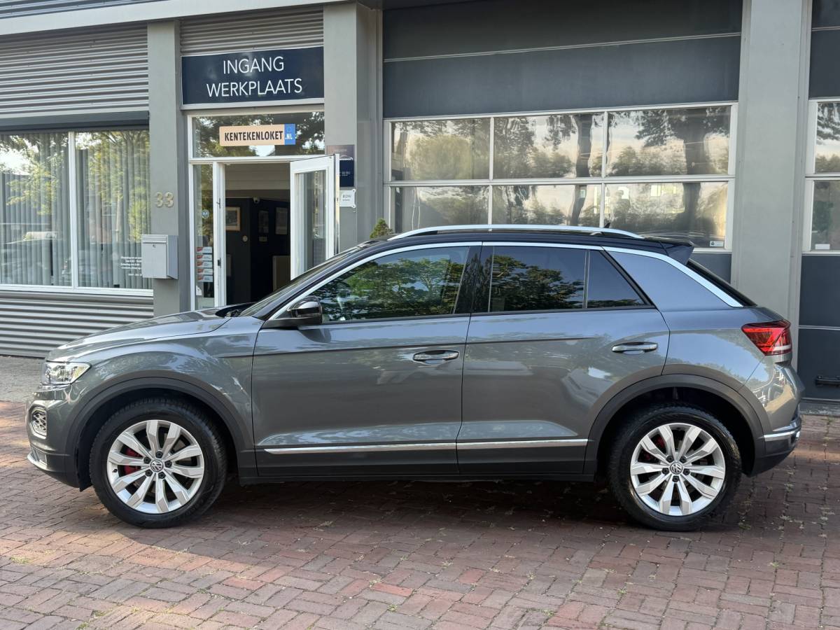 Volkswagen T-Roc Volkswagen T-Roc 1.5 TSI Sport Business R Automaat,navi,Trekhaak,Stoelverwarming,18Inch Bj 2019 Hoge Zit 150 pk
