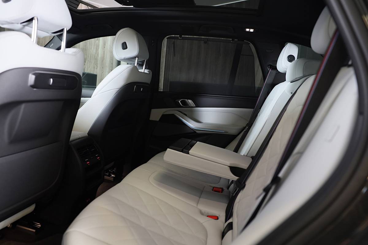 BMW X5 BMW X5 XDrive50e M Line / Head Up / Memory / Leder / HK / Open Pano / 360 Camera / Dode Hoek / Luchtvering / 22 Inch