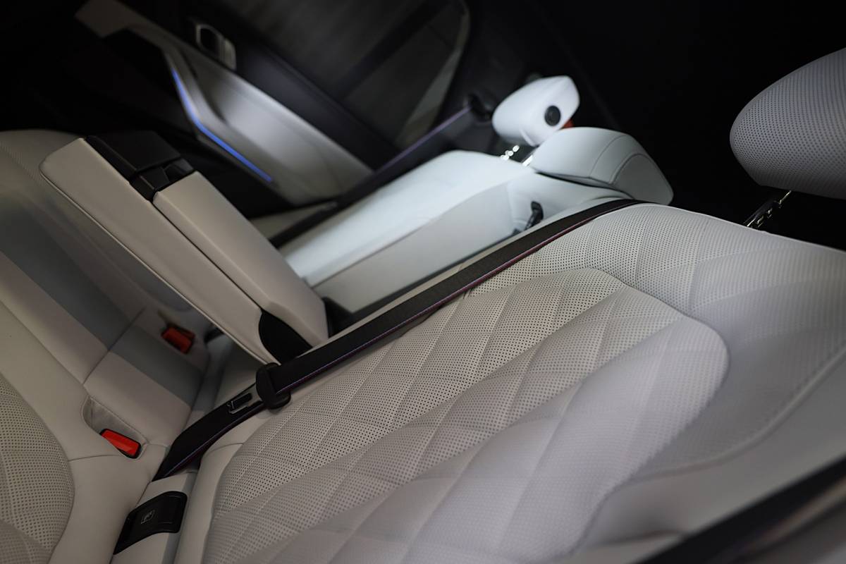 BMW X5 BMW X5 XDrive50e M Line / Head Up / Memory / Leder / HK / Open Pano / 360 Camera / Dode Hoek / Luchtvering / 22 Inch