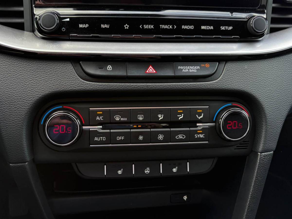Kia Ceed Kia Ceed 1.0 T-GDi 120pk DynamicPlusLine | Navigatie | Camera | Winterpakket