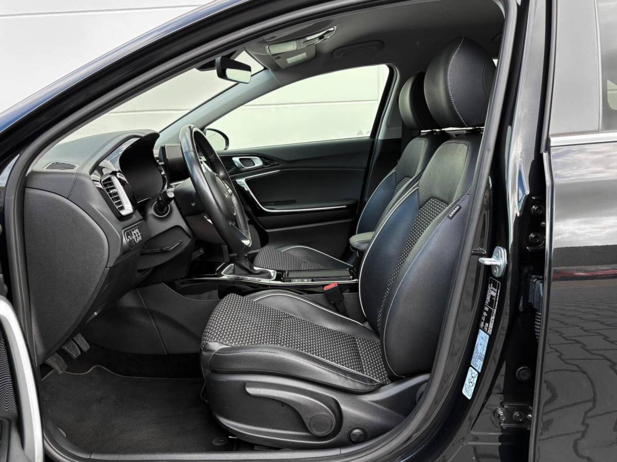Kia Ceed Kia Ceed 1.0 T-GDi 120pk DynamicPlusLine | Navigatie | Camera | Winterpakket