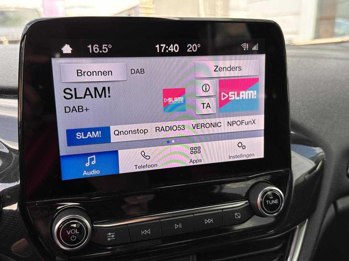 Ford Fiesta Ford Fiesta 1.0 EcoBoost Hybrid ST-Line X 135PK | Stoelverwarming | Stuurverwarming | Voorruitverwarming | Cruise Control | Climate Control | Parkeersensoren | Apple Carplay & Andriod Auto | 2 Sleutels |