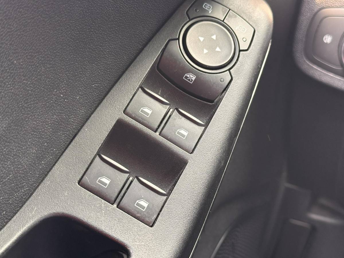 Ford Fiesta Ford Fiesta 1.0 EcoBoost Hybrid ST-Line X 135PK | Stoelverwarming | Stuurverwarming | Voorruitverwarming | Cruise Control | Climate Control | Parkeersensoren | Apple Carplay & Andriod Auto | 2 Sleutels |