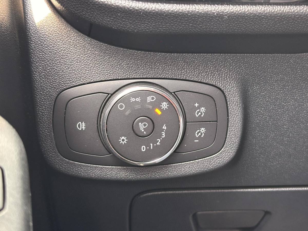 Ford Fiesta Ford Fiesta 1.0 EcoBoost Hybrid ST-Line X 135PK | Stoelverwarming | Stuurverwarming | Voorruitverwarming | Cruise Control | Climate Control | Parkeersensoren | Apple Carplay & Andriod Auto | 2 Sleutels |