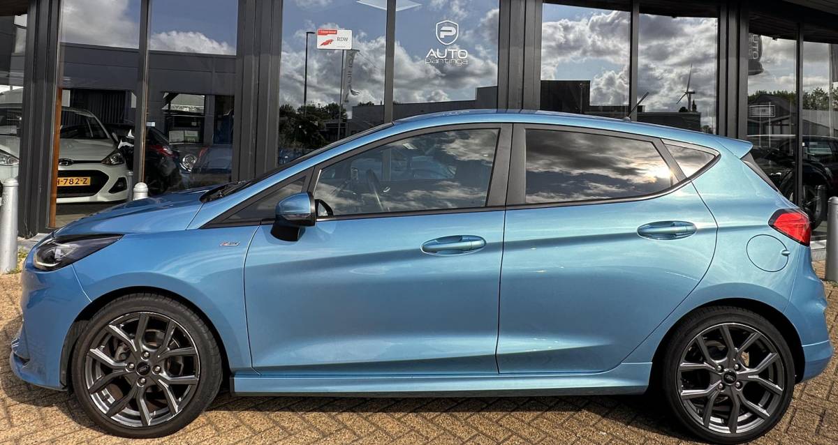 Ford Fiesta Ford Fiesta 1.0 EcoBoost Hybrid ST-Line X 135PK | Stoelverwarming | Stuurverwarming | Voorruitverwarming | Cruise Control | Climate Control | Parkeersensoren | Apple Carplay & Andriod Auto | 2 Sleutels |