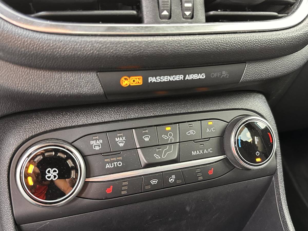 Ford Fiesta Ford Fiesta 1.0 EcoBoost Hybrid ST-Line X 135PK | Stoelverwarming | Stuurverwarming | Voorruitverwarming | Cruise Control | Climate Control | Parkeersensoren | Apple Carplay & Andriod Auto | 2 Sleutels |