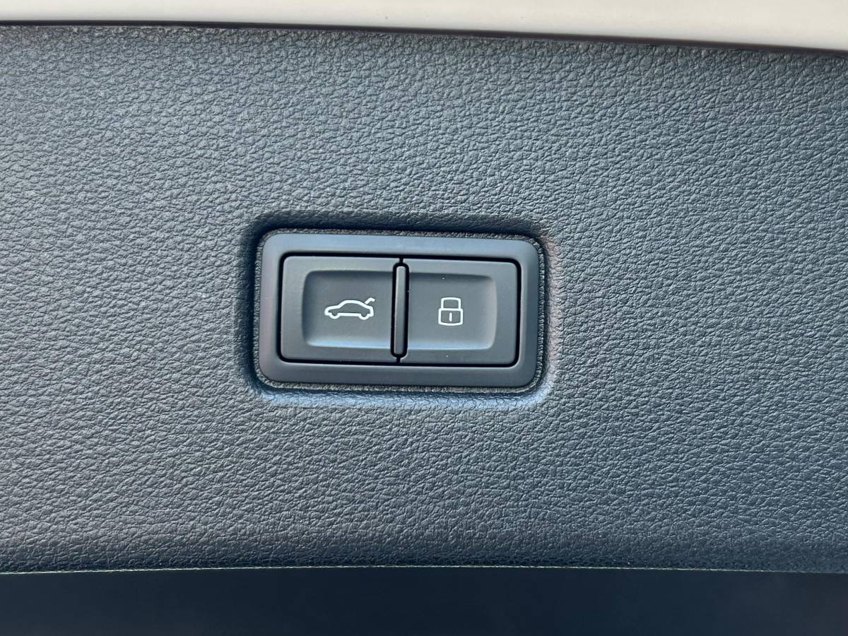 Audi Q5 Audi Q5 Sportback 55 TFSI e S edition | ZEER NETTE STAAT | 1e Eigenaar | Volledig Dealeronderhouden | 3x S-Line | PANO | Luchtvering | Matrix |