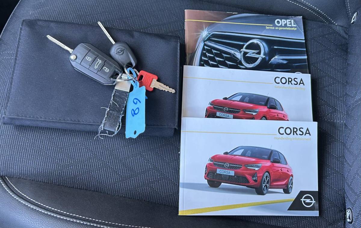 Opel Corsa Opel Corsa 1.2 Elegance 102PK | Onderhoudshistorie | NL AUTO | NAP | Navigatie | Carplay | Climate Control | Cruise Control | Armsteun | 2 Sleutels |