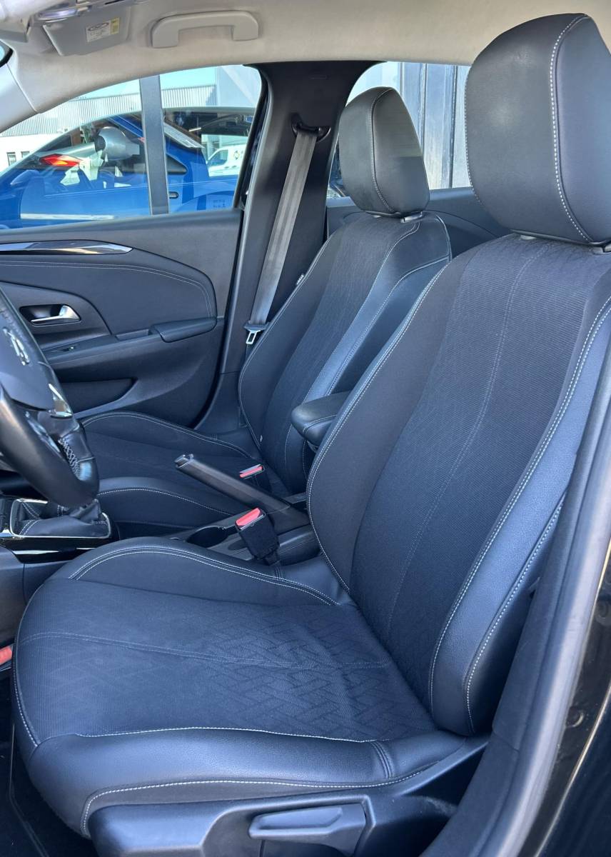 Opel Corsa Opel Corsa 1.2 Elegance 102PK | Onderhoudshistorie | NL AUTO | NAP | Navigatie | Carplay | Climate Control | Cruise Control | Armsteun | 2 Sleutels |