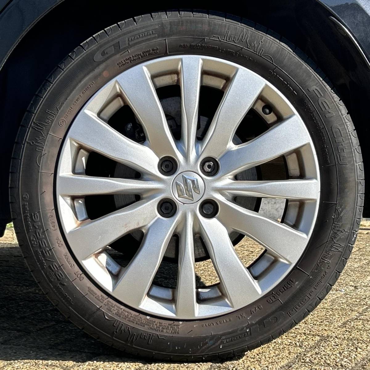 Suzuki Swift Suzuki Swift 1.2 Exclusive EASSS 90PK | GT-pakket | Nette Staat | NL AUTO | NAP | 5 Deurs | Cruise Control | Navigatie | Climate Control | Keyless Entry | Keyless Start | Lichtmetalen Velgen | 2 Sleutels | APK tot 19-07-2027 |