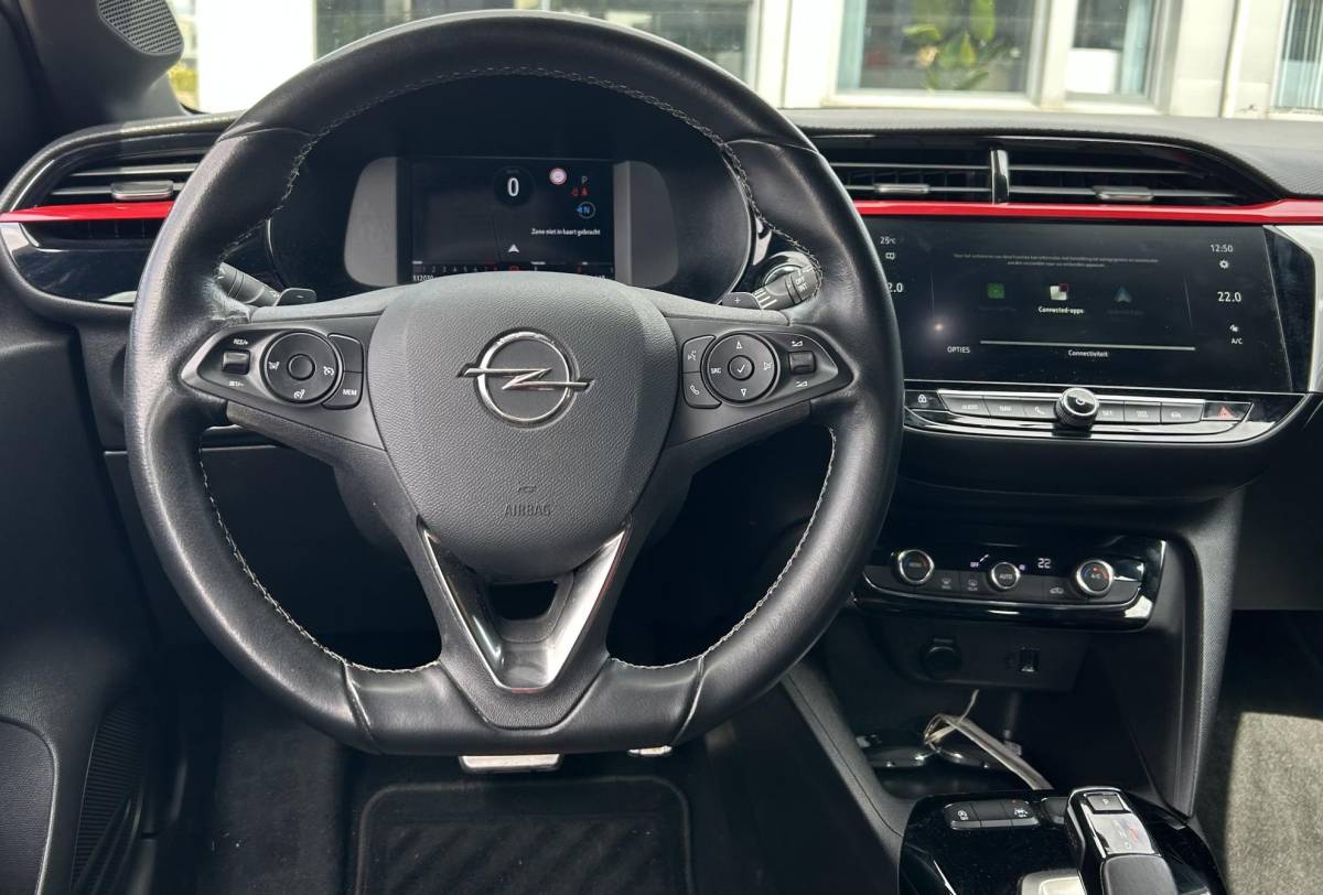 Opel Corsa Opel Corsa 1.2 GS Line 131PK | AUTOMAAT | 2e Eigenaar | NL AUTO | Onderhoudshistorie | Achteruitrijcamera | Sportstoelen | Armsteun | Apple Carplay & Andriod Auto | Lichtmetalen Velgen | 2 Sleutels | Keyless |