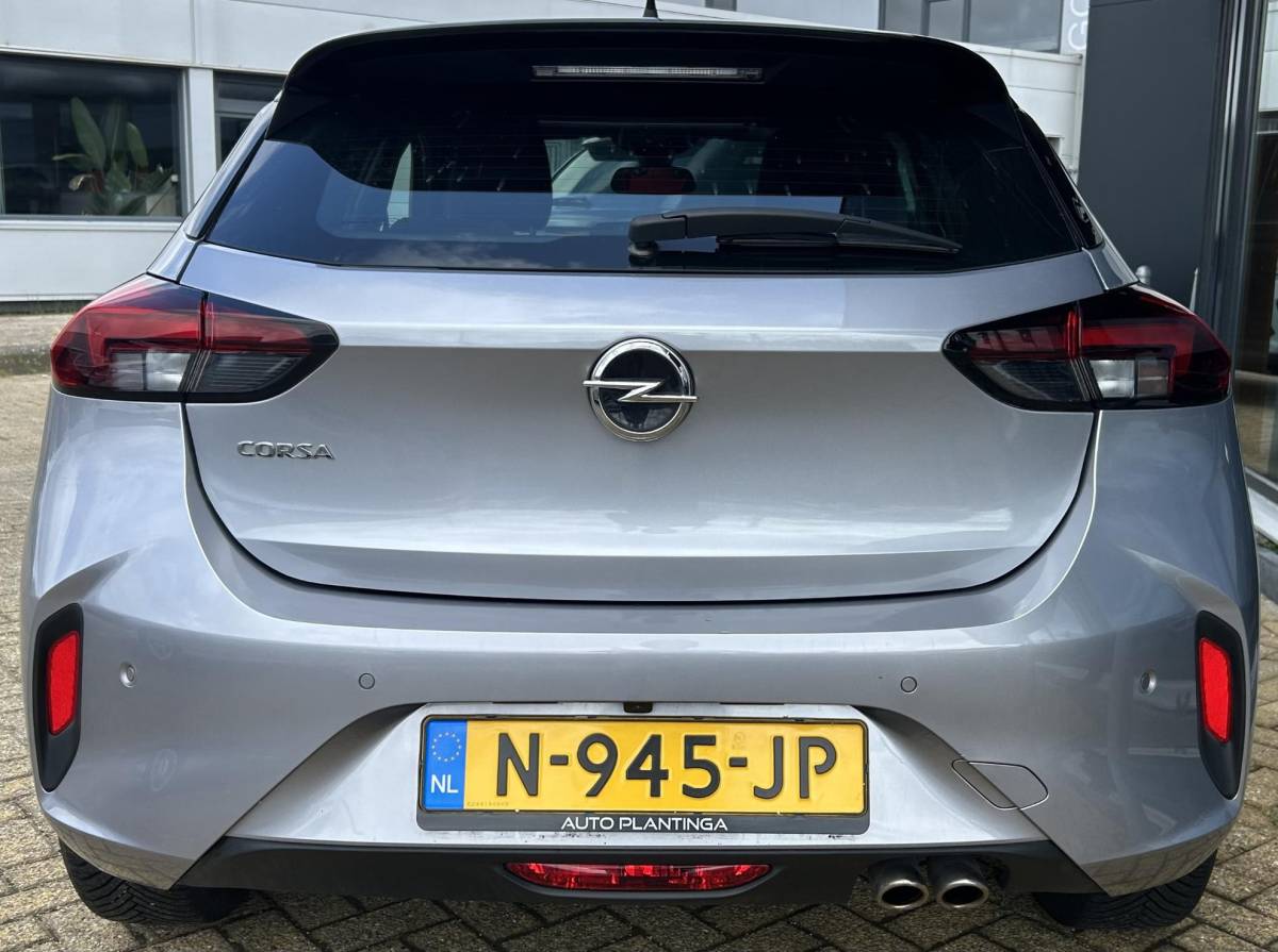 Opel Corsa Opel Corsa 1.2 GS Line 131PK | AUTOMAAT | 2e Eigenaar | NL AUTO | Onderhoudshistorie | Achteruitrijcamera | Sportstoelen | Armsteun | Apple Carplay & Andriod Auto | Lichtmetalen Velgen | 2 Sleutels | Keyless |