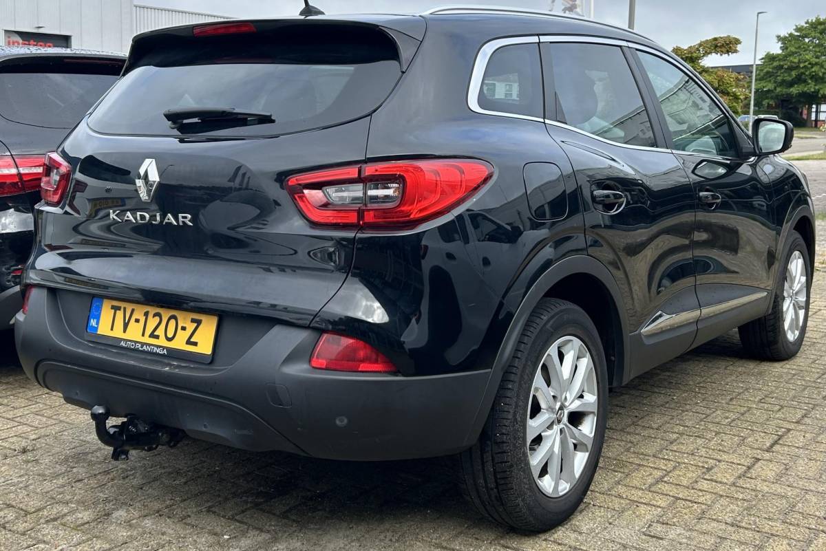Renault Kadjar Renault Kadjar 1.2 TCe Intens 131PK | Trekhaak | 1500KG Trekgewicht | Achteruitrijcamera | Parkeersensoren Voor en Achter | Navigatie | Cruise Control | Climate Control | 2 Sleutels |