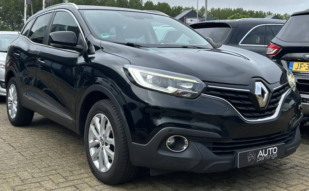 Renault Kadjar Renault Kadjar 1.2 TCe Intens 131PK | Trekhaak | 1500KG Trekgewicht | Achteruitrijcamera | Parkeersensoren Voor en Achter | Navigatie | Cruise Control | Climate Control | 2 Sleutels |