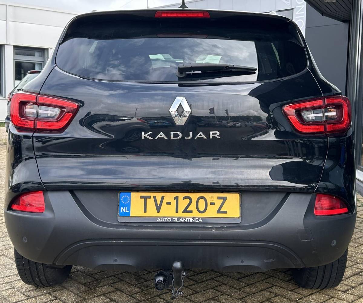 Renault Kadjar Renault Kadjar 1.2 TCe Intens 131PK | Trekhaak | 1500KG Trekgewicht | Achteruitrijcamera | Parkeersensoren Voor en Achter | Navigatie | Cruise Control | Climate Control | 2 Sleutels |