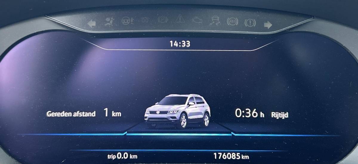 Volkswagen Tiguan Volkswagen Tiguan 1.4 TSI ACT R-Line Business R 150PK | 2e Eigenaar | DEALERONDERHOUDEN | NL AUTO | PANO | Virtual | Ergo Stoelen | Stoelverwarming | DAB+ | Adaptive Cruise Control | Parkeersensoren Voor en Achter | Navigatie | Climate Control | NAP | 2 Sleutels | APK tot 23-03-2027 |
