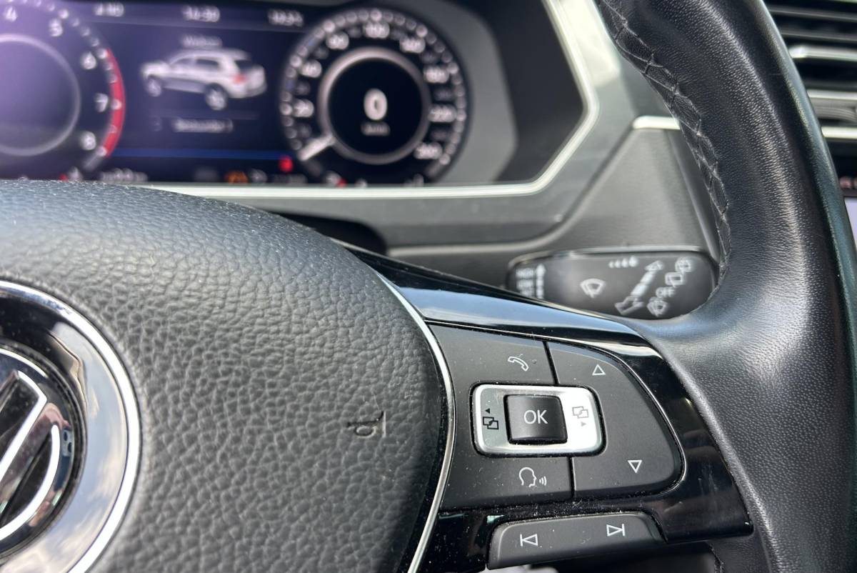 Volkswagen Tiguan Volkswagen Tiguan 1.4 TSI ACT R-Line Business R 150PK | 2e Eigenaar | DEALERONDERHOUDEN | NL AUTO | PANO | Virtual | Ergo Stoelen | Stoelverwarming | DAB+ | Adaptive Cruise Control | Parkeersensoren Voor en Achter | Navigatie | Climate Control | NAP | 2 Sleutels | APK tot 23-03-2027 |