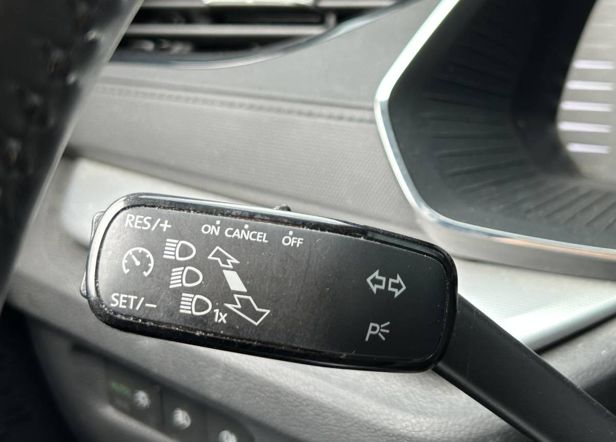 Škoda Octavia Skoda Octavia Combi 1.5 e-TSI Business Edition 150PK | NIEUW MODEL | NL AUTO | AUTOMAAT | Digital Cockpit | Trekhaak | Elektrische Achterklep | Dodehoek Detectie | Parkeersensoren Voor en Achter | Sfeer Verlichting | LED | Carplay | 2 Sleutels | NAP | Climate control |