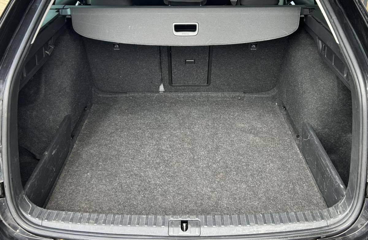 Škoda Octavia Skoda Octavia Combi 1.5 e-TSI Business Edition 150PK | NIEUW MODEL | NL AUTO | AUTOMAAT | Digital Cockpit | Trekhaak | Elektrische Achterklep | Dodehoek Detectie | Parkeersensoren Voor en Achter | Sfeer Verlichting | LED | Carplay | 2 Sleutels | NAP | Climate control |