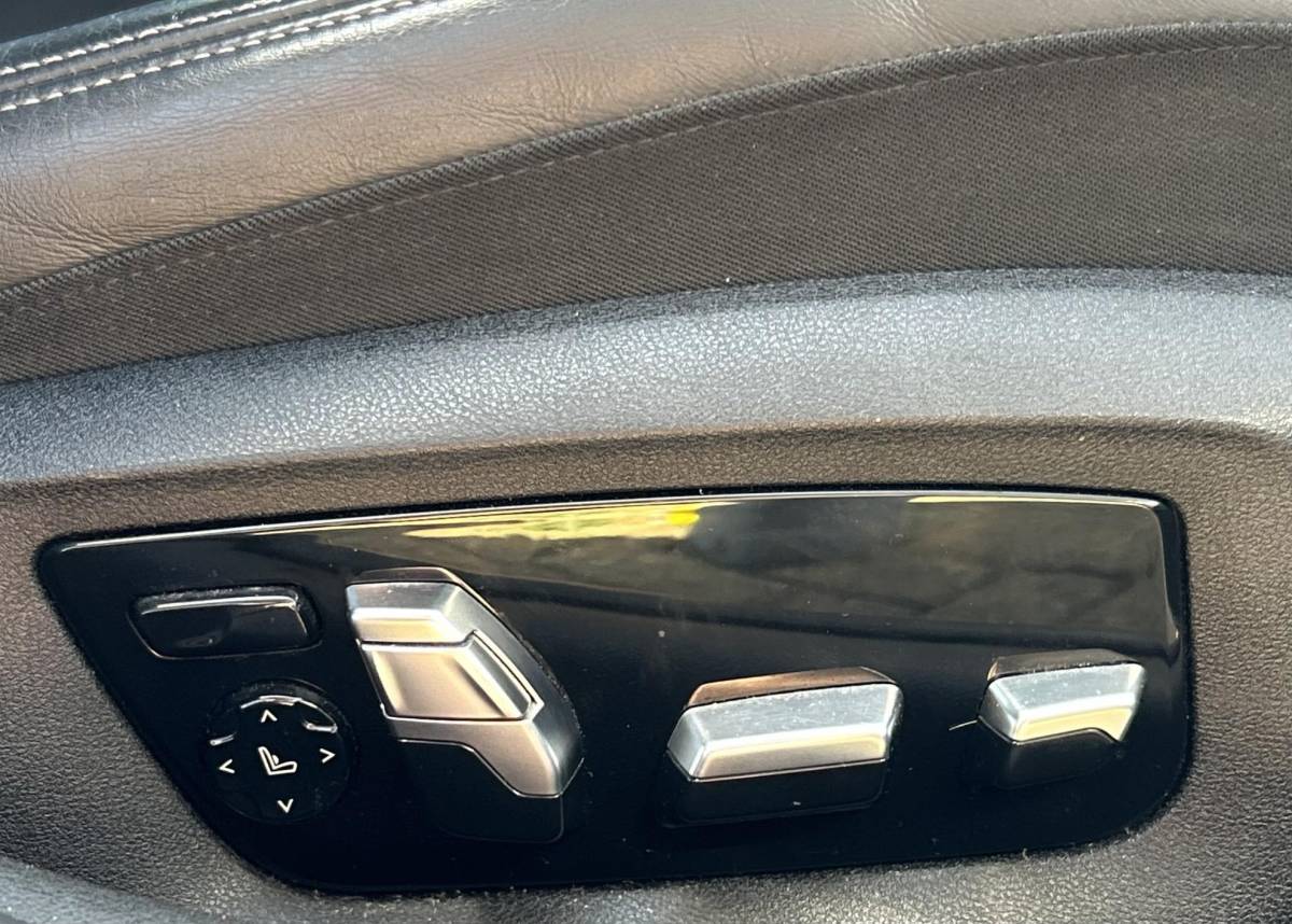 BMW 5 Serie BMW 5-serie 530d High Executive 265PK | AUTOMAAT | PANO | Achteruitrijcamera | Leder | Memory | Head Up Display | Virtual | 19 Inch | 2 Sleutels | APK tot 31-05-2027 |