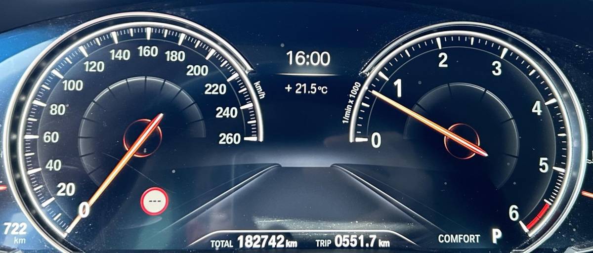 BMW 5 Serie BMW 5-serie 530d High Executive 265PK | AUTOMAAT | PANO | Achteruitrijcamera | Leder | Memory | Head Up Display | Virtual | 19 Inch | 2 Sleutels | APK tot 31-05-2027 |