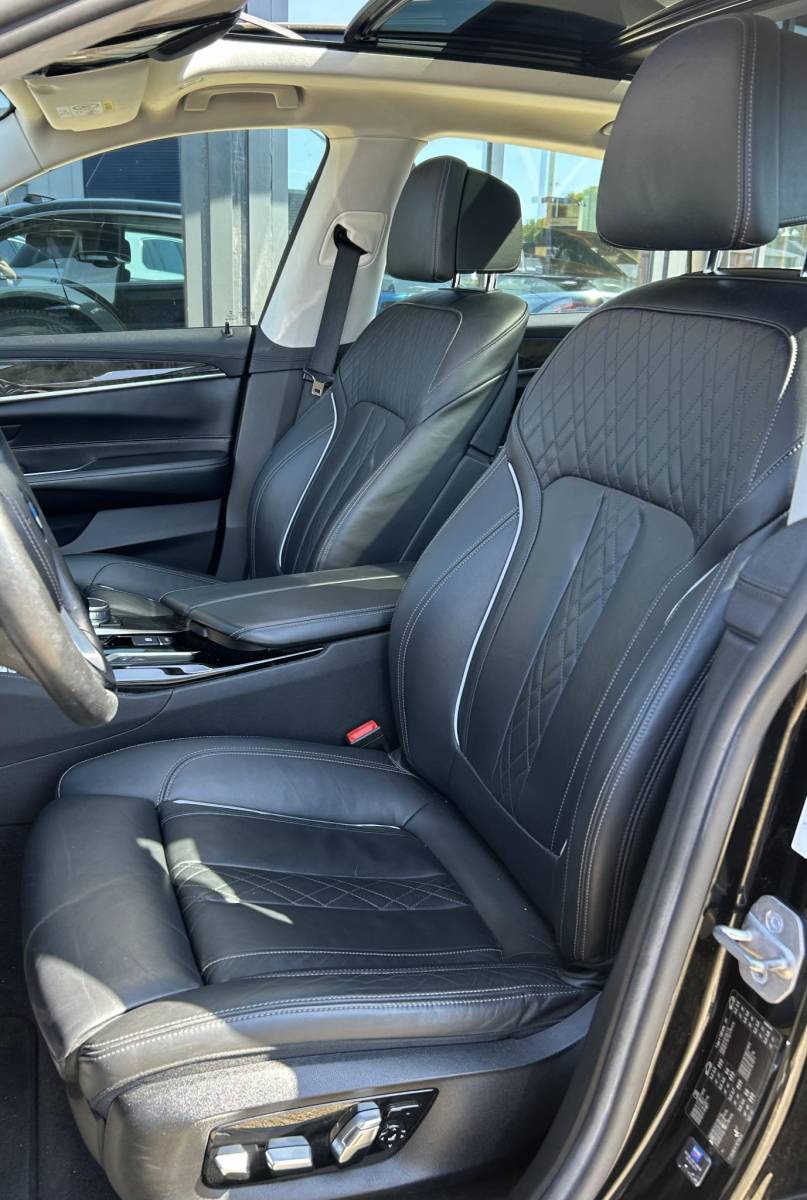 BMW 6 Serie BMW 6-serie Gran Turismo 640i High Executive 340PK | ZEER NETTE STAAT | Volledige Onderhoudshistorie | Luxury Line | 6 Cilinder | PANO | Adaptive Cruise Control | Achteruitrijcamera | Active Protection | Lederen Bekleding | 2x Memory | Elektrisch verstelbare voorstoelen | Dodehoekdetectie | Keyless Entry | Stoelverwarming | Achterbankverwarming | Navigatie | Soft Close | HIFI | Elektrisch Glazen Panorama-dak | Elektrische Achterklep |