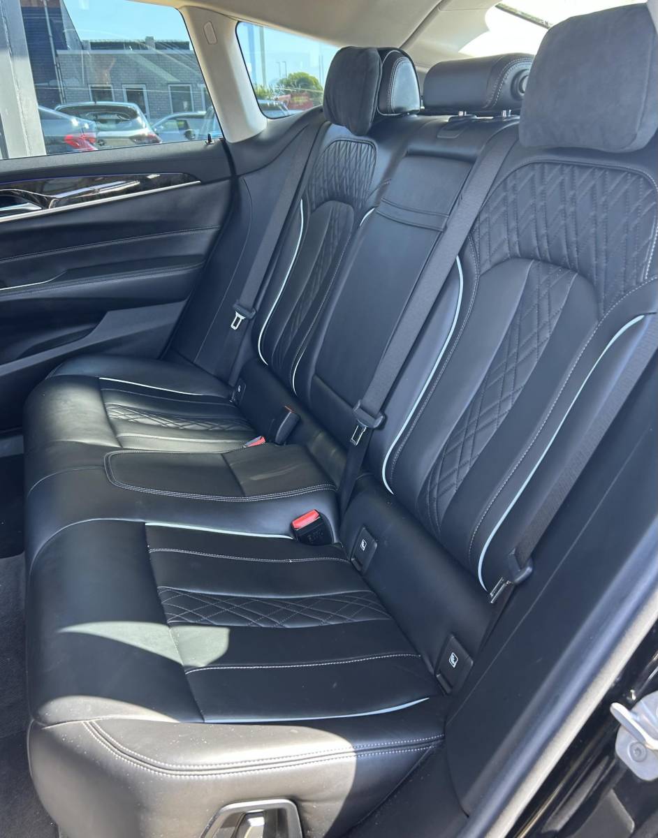 BMW 6 Serie BMW 6-serie Gran Turismo 640i High Executive 340PK | ZEER NETTE STAAT | Volledige Onderhoudshistorie | Luxury Line | 6 Cilinder | PANO | Adaptive Cruise Control | Achteruitrijcamera | Active Protection | Lederen Bekleding | 2x Memory | Elektrisch verstelbare voorstoelen | Dodehoekdetectie | Keyless Entry | Stoelverwarming | Achterbankverwarming | Navigatie | Soft Close | HIFI | Elektrisch Glazen Panorama-dak | Elektrische Achterklep |