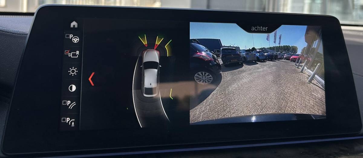 BMW 6 Serie BMW 6-serie Gran Turismo 640i High Executive 340PK | ZEER NETTE STAAT | Volledige Onderhoudshistorie | Luxury Line | 6 Cilinder | PANO | Adaptive Cruise Control | Achteruitrijcamera | Active Protection | Lederen Bekleding | 2x Memory | Elektrisch verstelbare voorstoelen | Dodehoekdetectie | Keyless Entry | Stoelverwarming | Achterbankverwarming | Navigatie | Soft Close | HIFI | Elektrisch Glazen Panorama-dak | Elektrische Achterklep |