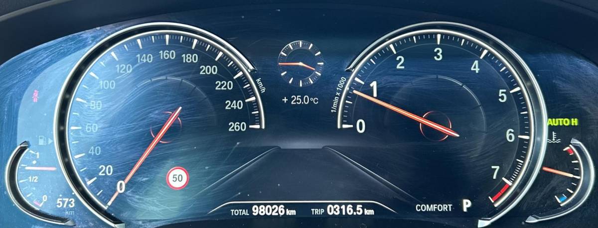 BMW 6 Serie BMW 6-serie Gran Turismo 640i High Executive 340PK | ZEER NETTE STAAT | Volledige Onderhoudshistorie | Luxury Line | 6 Cilinder | PANO | Adaptive Cruise Control | Achteruitrijcamera | Active Protection | Lederen Bekleding | 2x Memory | Elektrisch verstelbare voorstoelen | Dodehoekdetectie | Keyless Entry | Stoelverwarming | Achterbankverwarming | Navigatie | Soft Close | HIFI | Elektrisch Glazen Panorama-dak | Elektrische Achterklep |