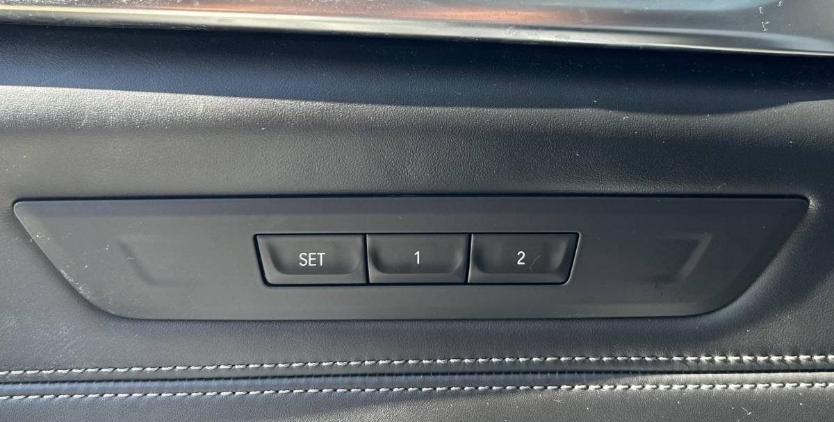 BMW 6 Serie BMW 6-serie Gran Turismo 640i High Executive 340PK | ZEER NETTE STAAT | Volledige Onderhoudshistorie | Luxury Line | 6 Cilinder | PANO | Adaptive Cruise Control | Achteruitrijcamera | Active Protection | Lederen Bekleding | 2x Memory | Elektrisch verstelbare voorstoelen | Dodehoekdetectie | Keyless Entry | Stoelverwarming | Achterbankverwarming | Navigatie | Soft Close | HIFI | Elektrisch Glazen Panorama-dak | Elektrische Achterklep |