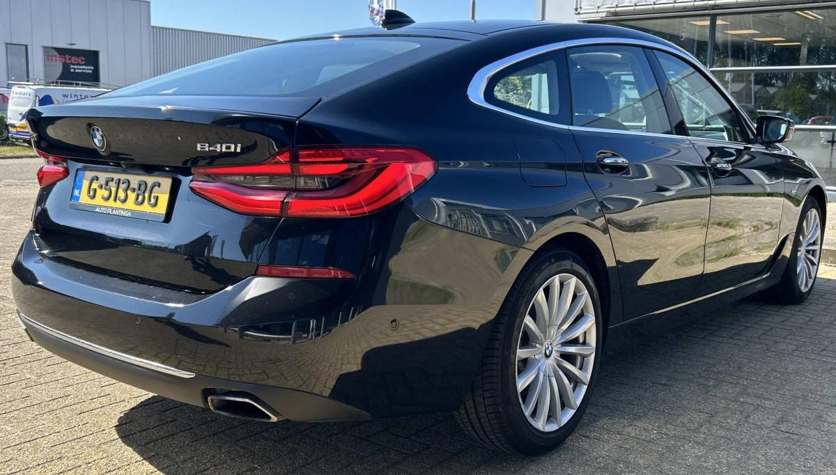 BMW 6 Serie BMW 6-serie Gran Turismo 640i High Executive 340PK | ZEER NETTE STAAT | Volledige Onderhoudshistorie | Luxury Line | 6 Cilinder | PANO | Adaptive Cruise Control | Achteruitrijcamera | Active Protection | Lederen Bekleding | 2x Memory | Elektrisch verstelbare voorstoelen | Dodehoekdetectie | Keyless Entry | Stoelverwarming | Achterbankverwarming | Navigatie | Soft Close | HIFI | Elektrisch Glazen Panorama-dak | Elektrische Achterklep |