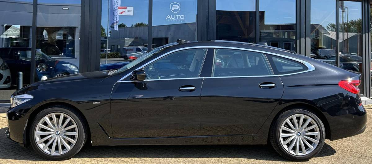 BMW 6 Serie BMW 6-serie Gran Turismo 640i High Executive 340PK | ZEER NETTE STAAT | Volledige Onderhoudshistorie | Luxury Line | 6 Cilinder | PANO | Adaptive Cruise Control | Achteruitrijcamera | Active Protection | Lederen Bekleding | 2x Memory | Elektrisch verstelbare voorstoelen | Dodehoekdetectie | Keyless Entry | Stoelverwarming | Achterbankverwarming | Navigatie | Soft Close | HIFI | Elektrisch Glazen Panorama-dak | Elektrische Achterklep |